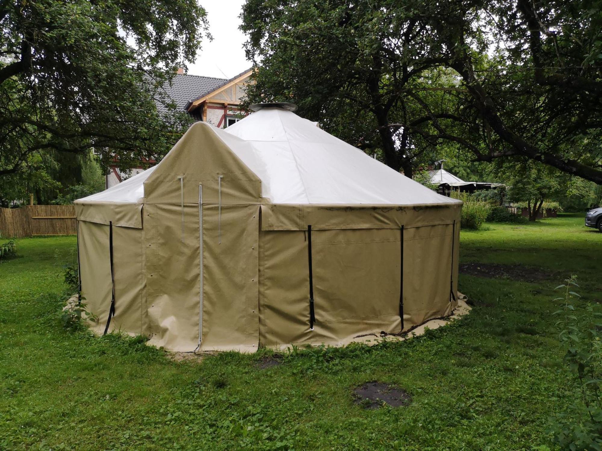 Jurten Im Garten Eden Bub Hotel Gutzkow Bagian luar foto
